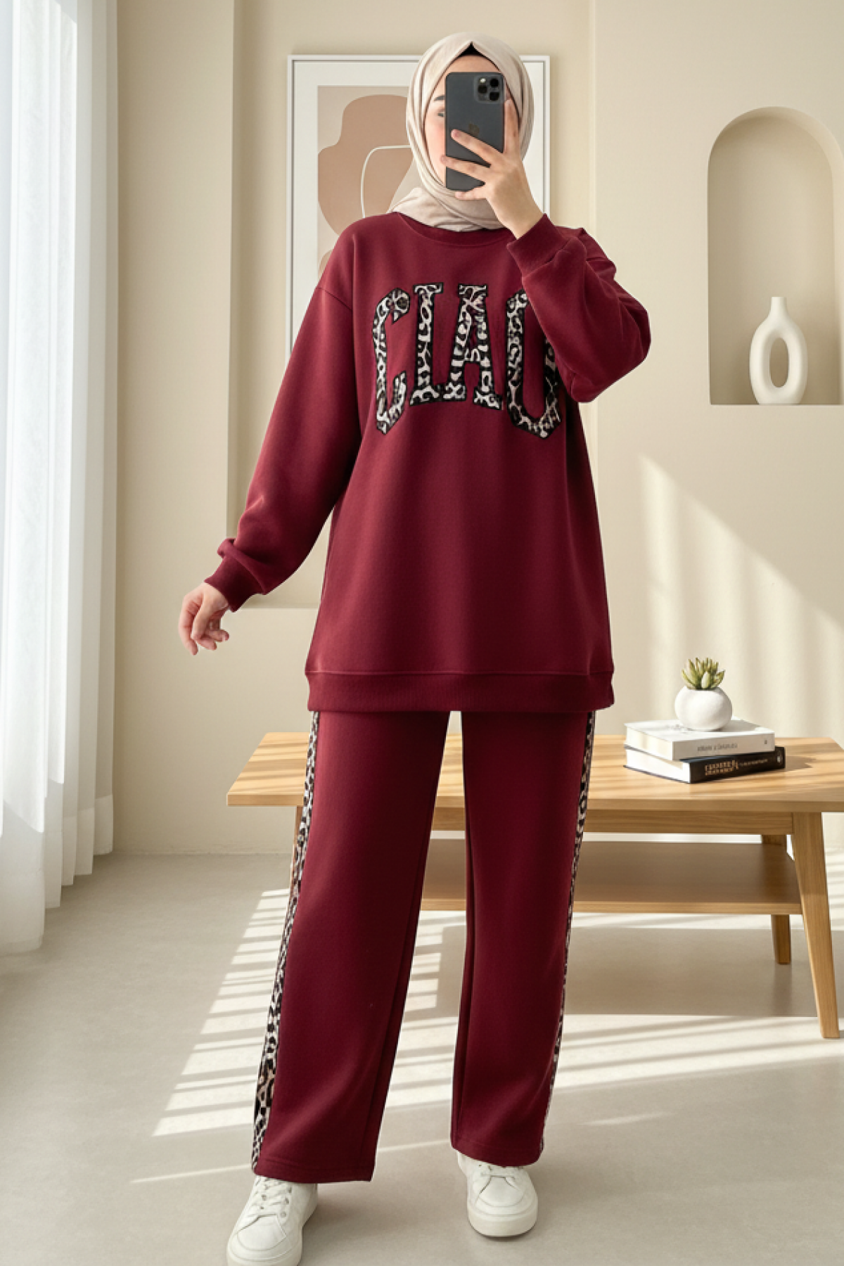 Three-Thread Sweat Suit with Leopard Pattern Detail and Front Writing -Maroon