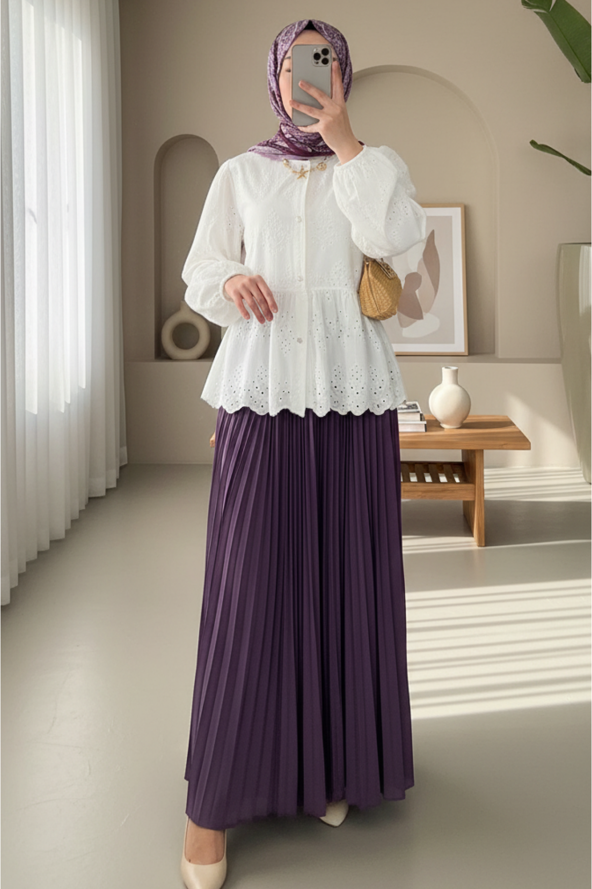 Elastic Sleeve Openwork Buttoned Lined Shirt -White
