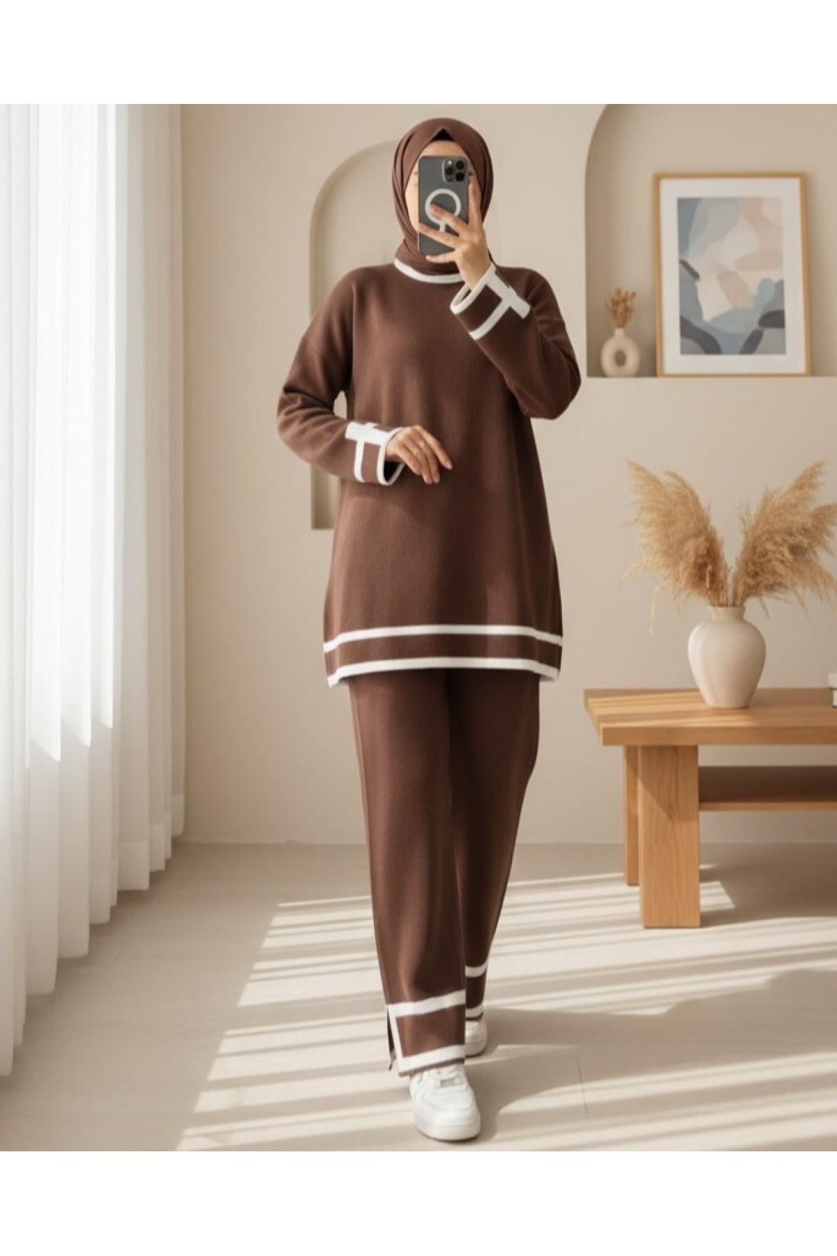 Double Knitwear Set with Striped Cuffs -Brown