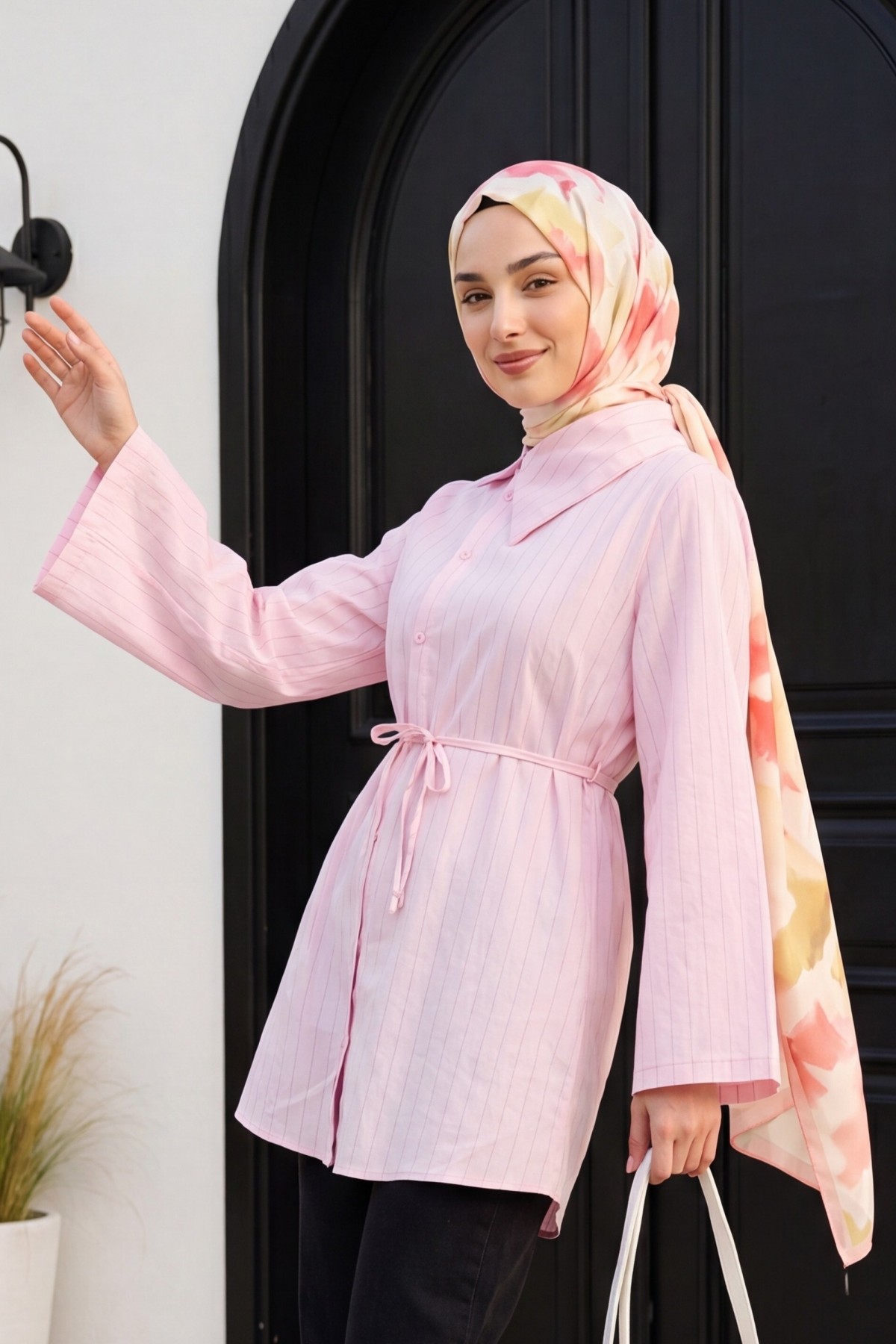 Side Collar, Button -Pink