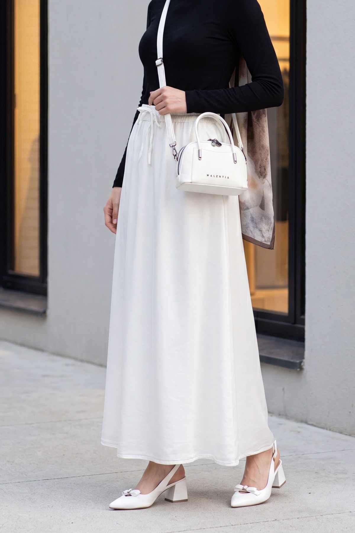 Tencel Skirt with Elastic Waistband, Drawstring Detail, and Pockets -Ecru detay görseli