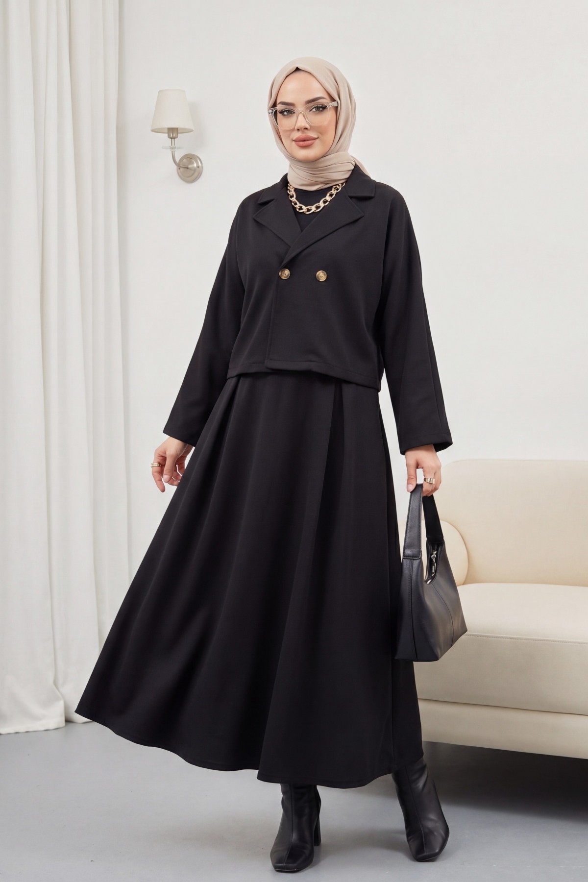 Single-Buttoned Felt Suit with Skirt -Black