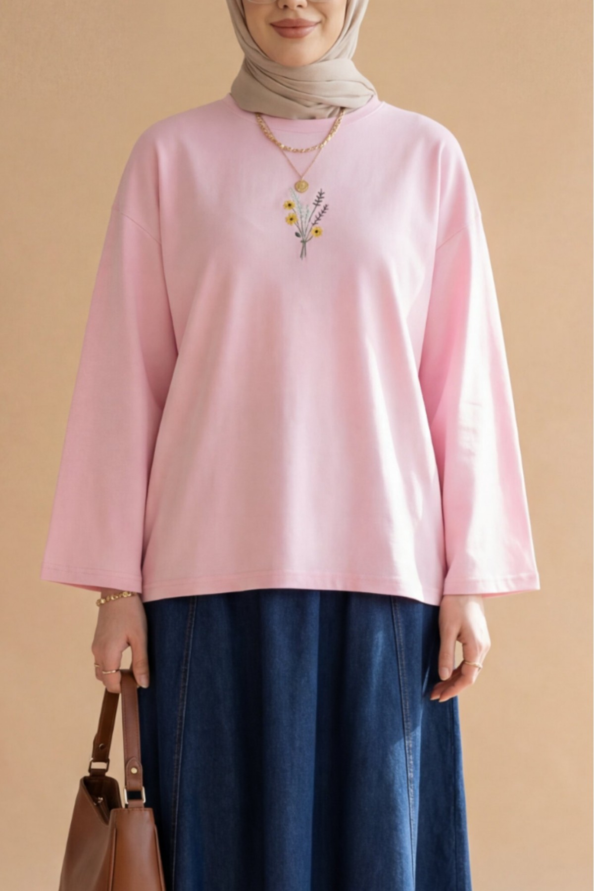 Round Neck Loose Fit Jersey Blouse with Floral Embroidery on the Front -Pink