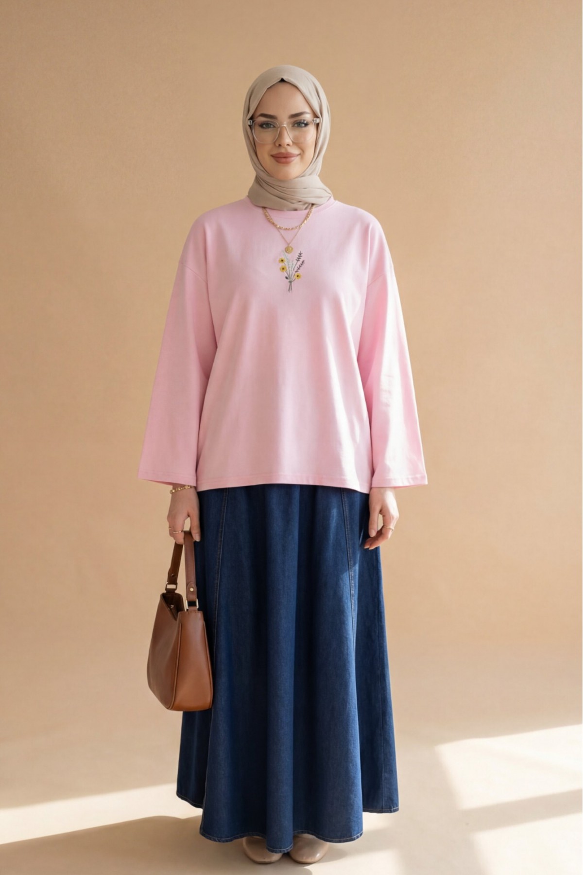 Round Neck Loose Fit Jersey Blouse with Floral Embroidery on the Front -Pink