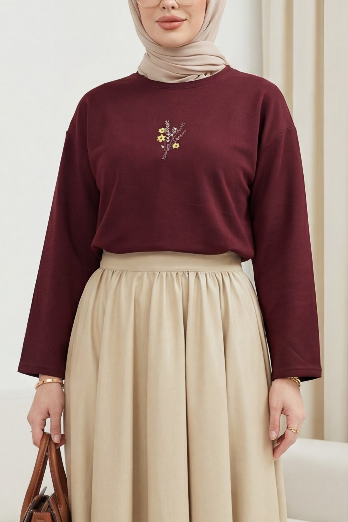 Round Neck Loose Fit Jersey Blouse with Floral Embroidery on the Front   -Maroon