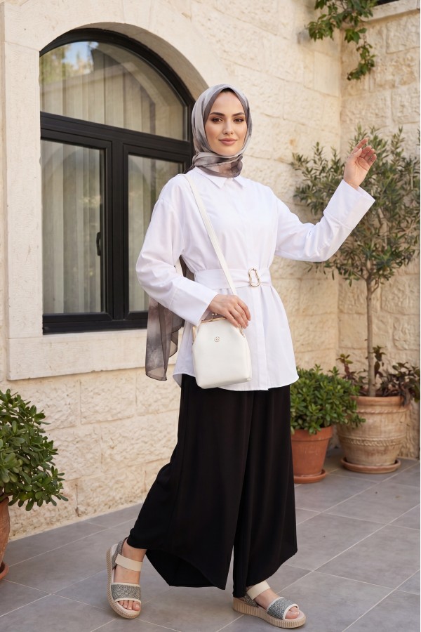 تنورة/بنطال بمظهر الكتان مع خصر مطاطي وحزام وجيوب. -أسود