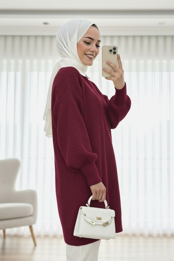 Crew Neck Diamond Pattern Knitwear Sweater           -Maroon