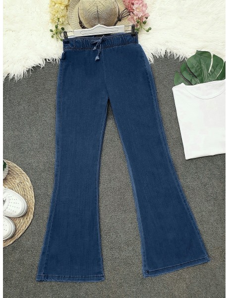 بنطال جينز إسباني بتفاصيل دانتيل  -اللون النيلي