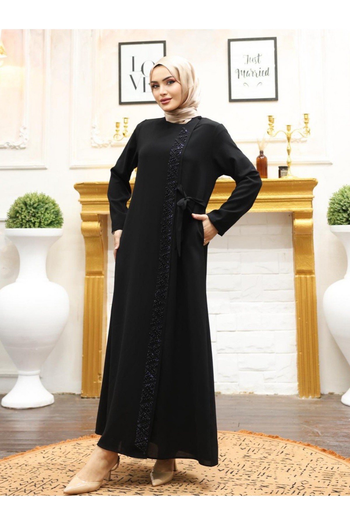 Double Layer Side Tie Abaya with Stone Detail on the Front -Black