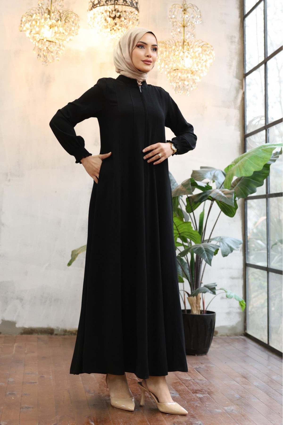 Side Pocket, Full Zipper, Elastic Sleeve Abaya -Black