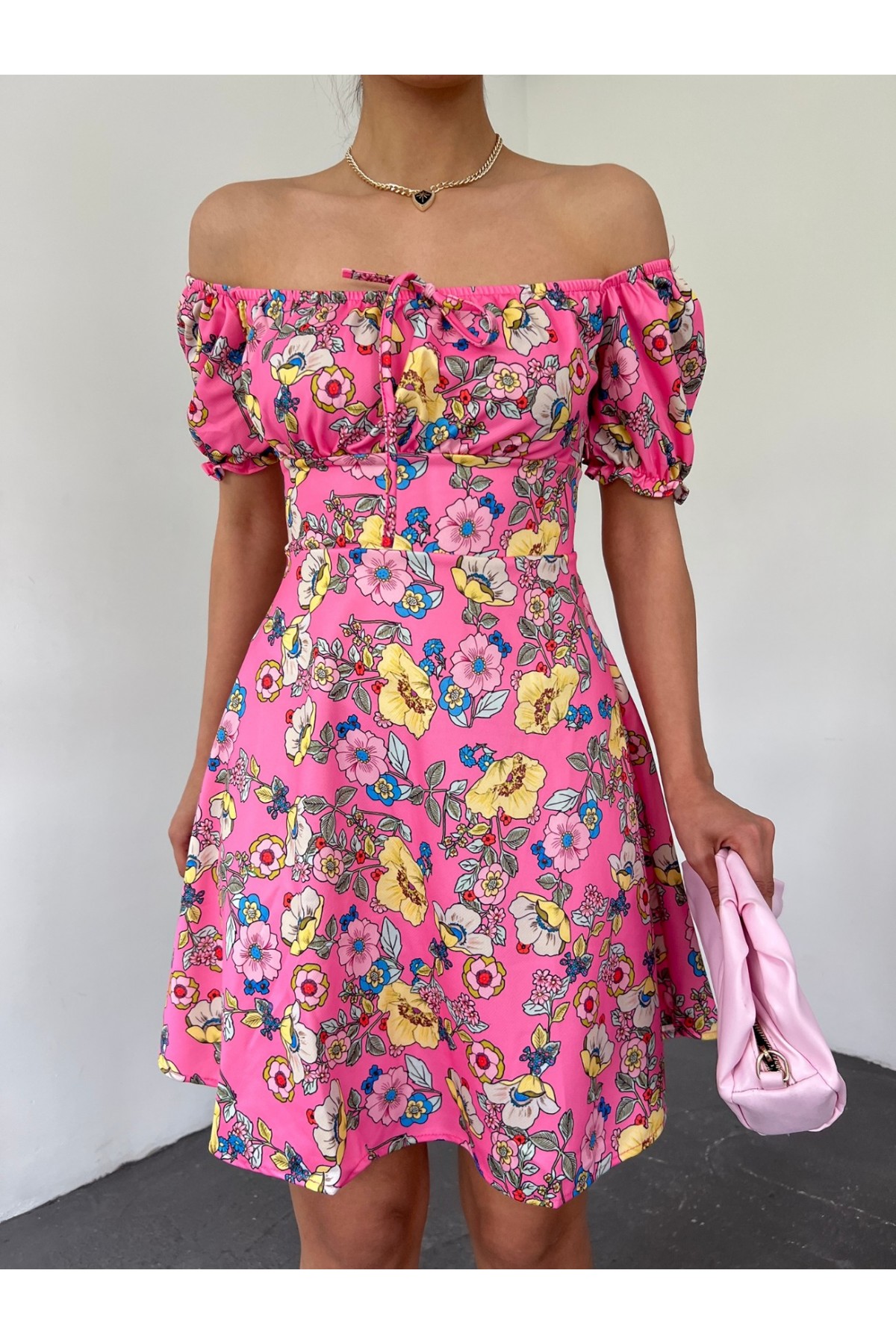 Yakası Lastikli Bağcık Detaylı Mini Elbise -Pembe