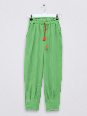 Paçası Pens Dikişli Bağcık Detaylı Pantolon -Yeşil