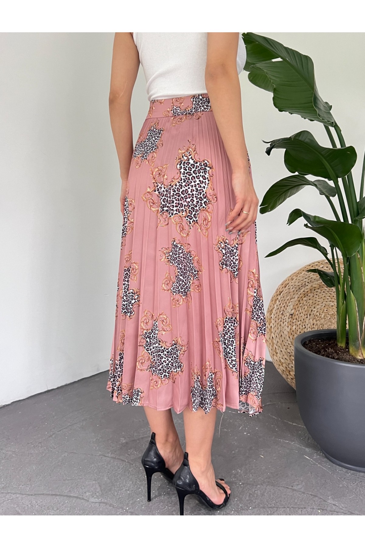 Patterned Pleated Zippered Satin Skirt -Powder
