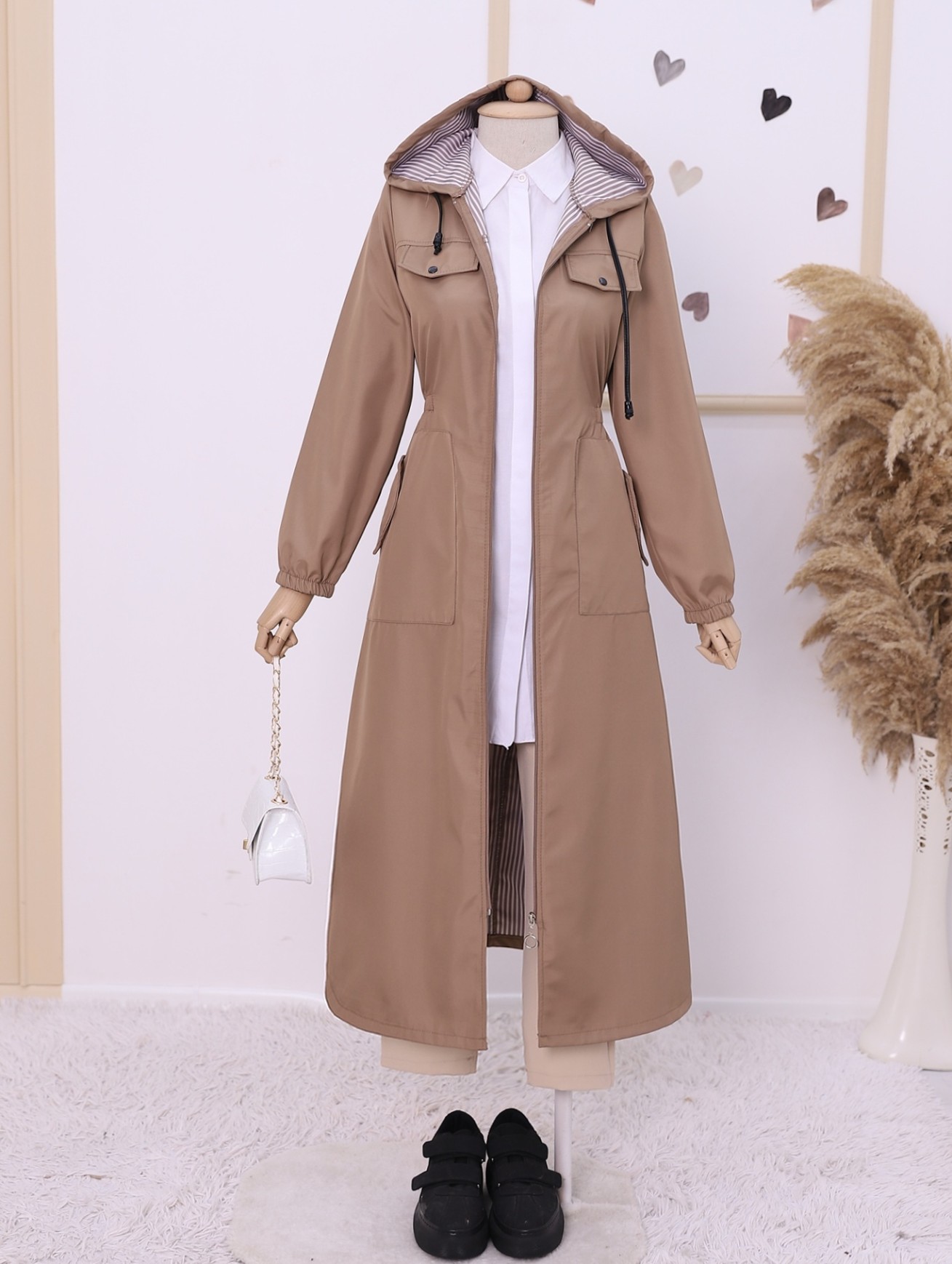 Elastic Waist Covered Long Trench Coat with Pockets Elastic Waist Covered Long Trench Coat with Pockets