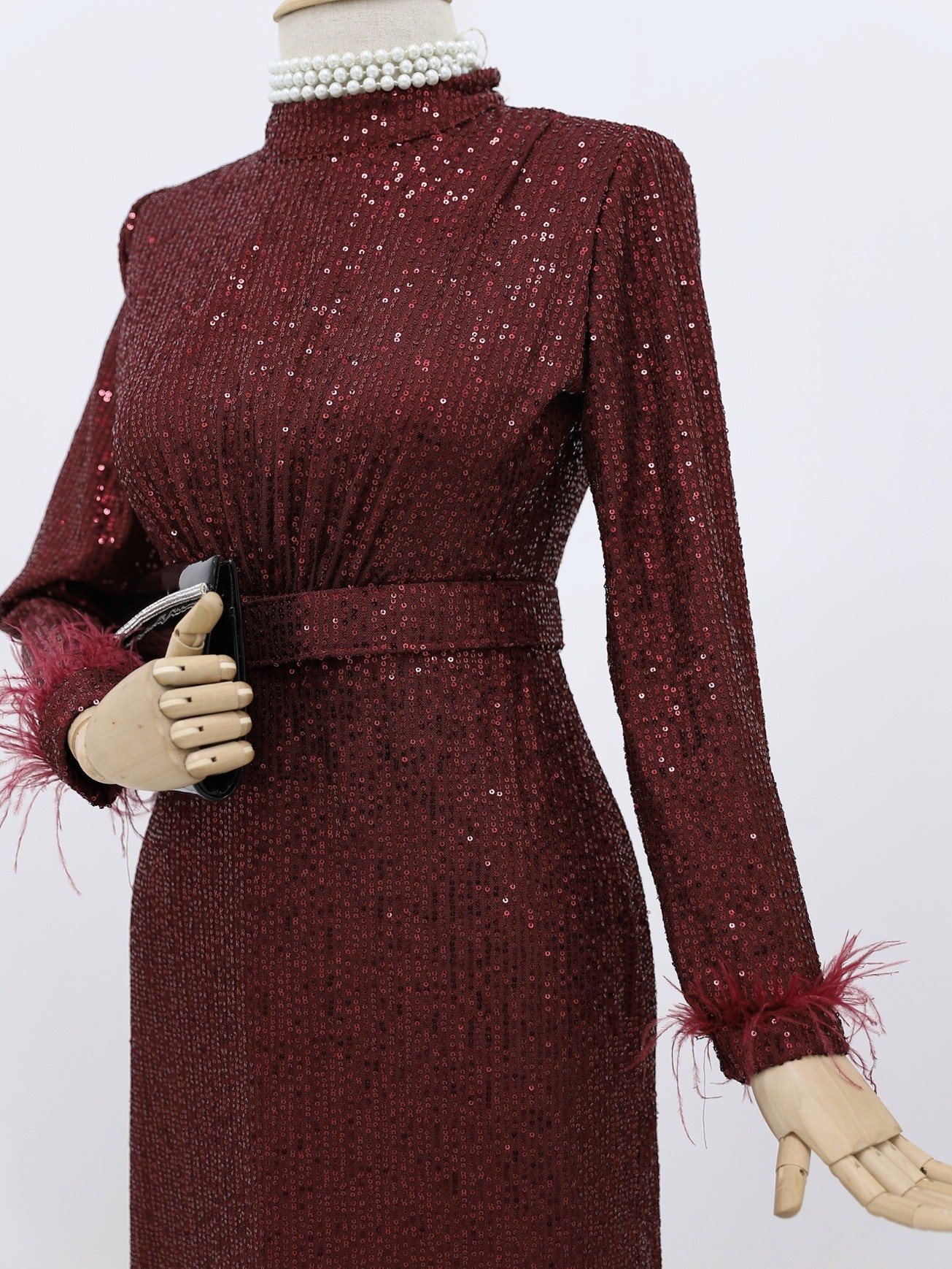 Sleeve Feather Detailed Belted Sequin Sequin Evening Dress Sleeve Feather Detailed Belted Sequin Sequin Evening Dress